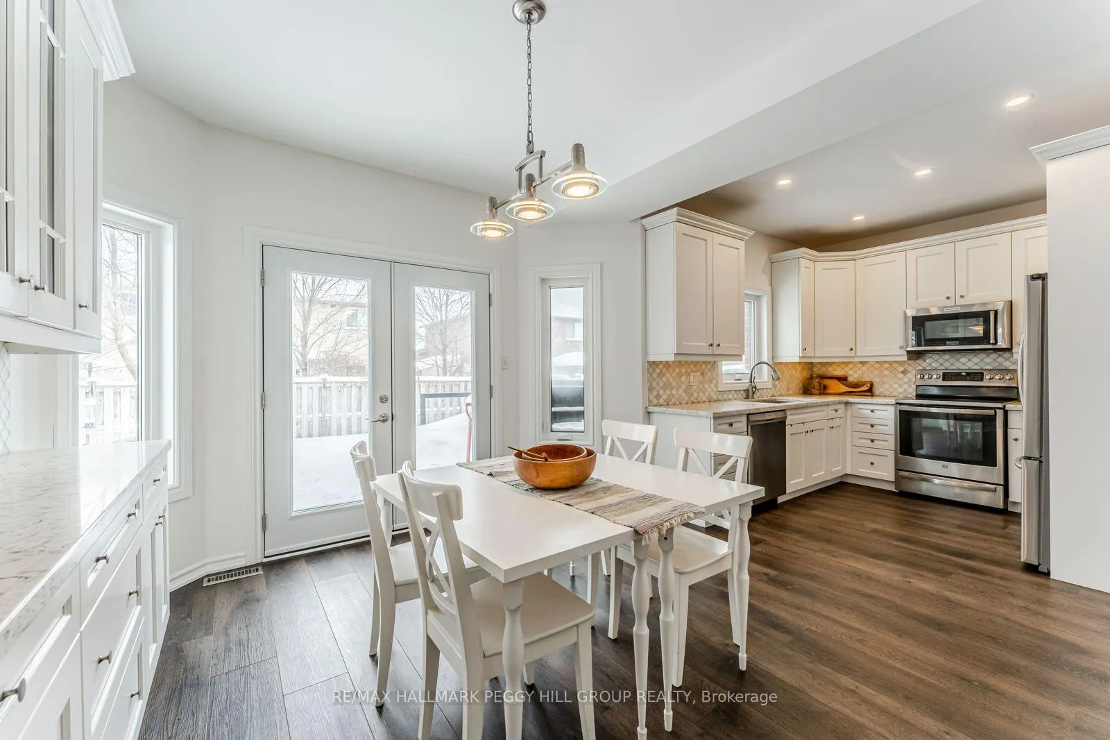 Photo 2 of 27 McAvoy Drive, Barrie, Edgehill Drive — HOMEH