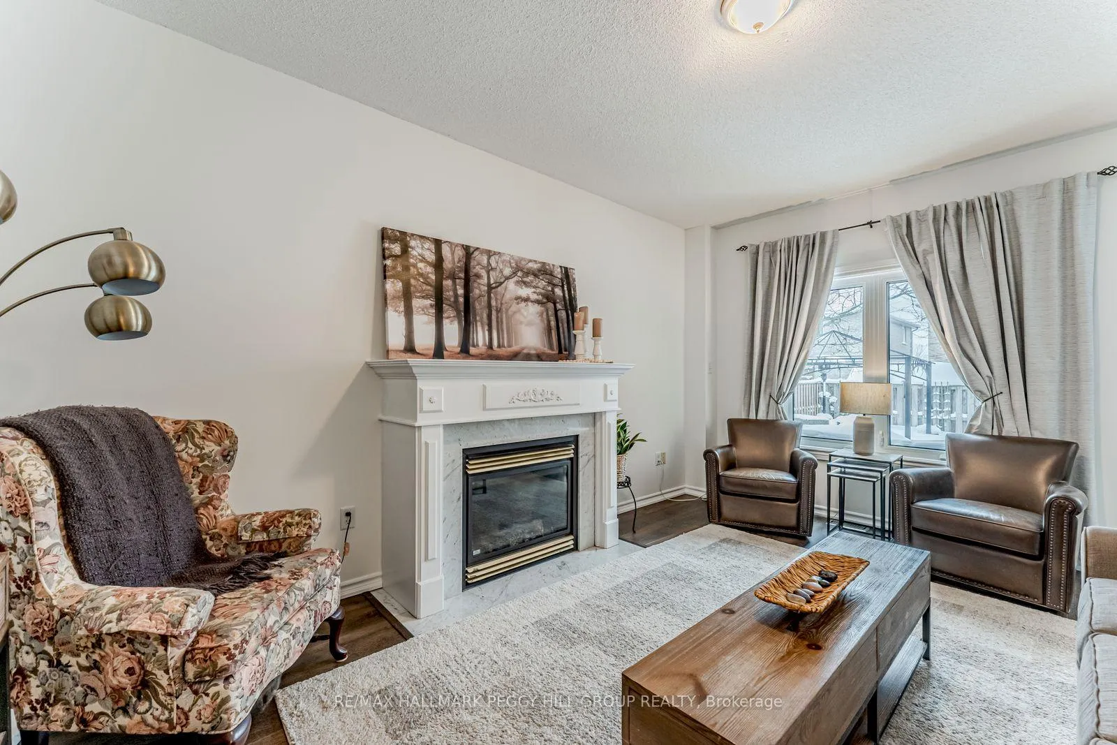 Photo 5 of 27 McAvoy Drive, Barrie, Edgehill Drive — HOMEH