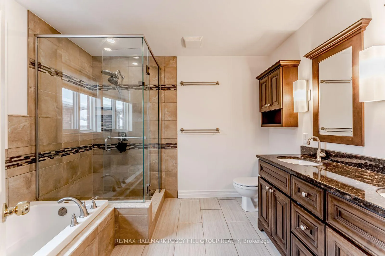 Photo 10 of 27 McAvoy Drive, Barrie, Edgehill Drive — HOMEH