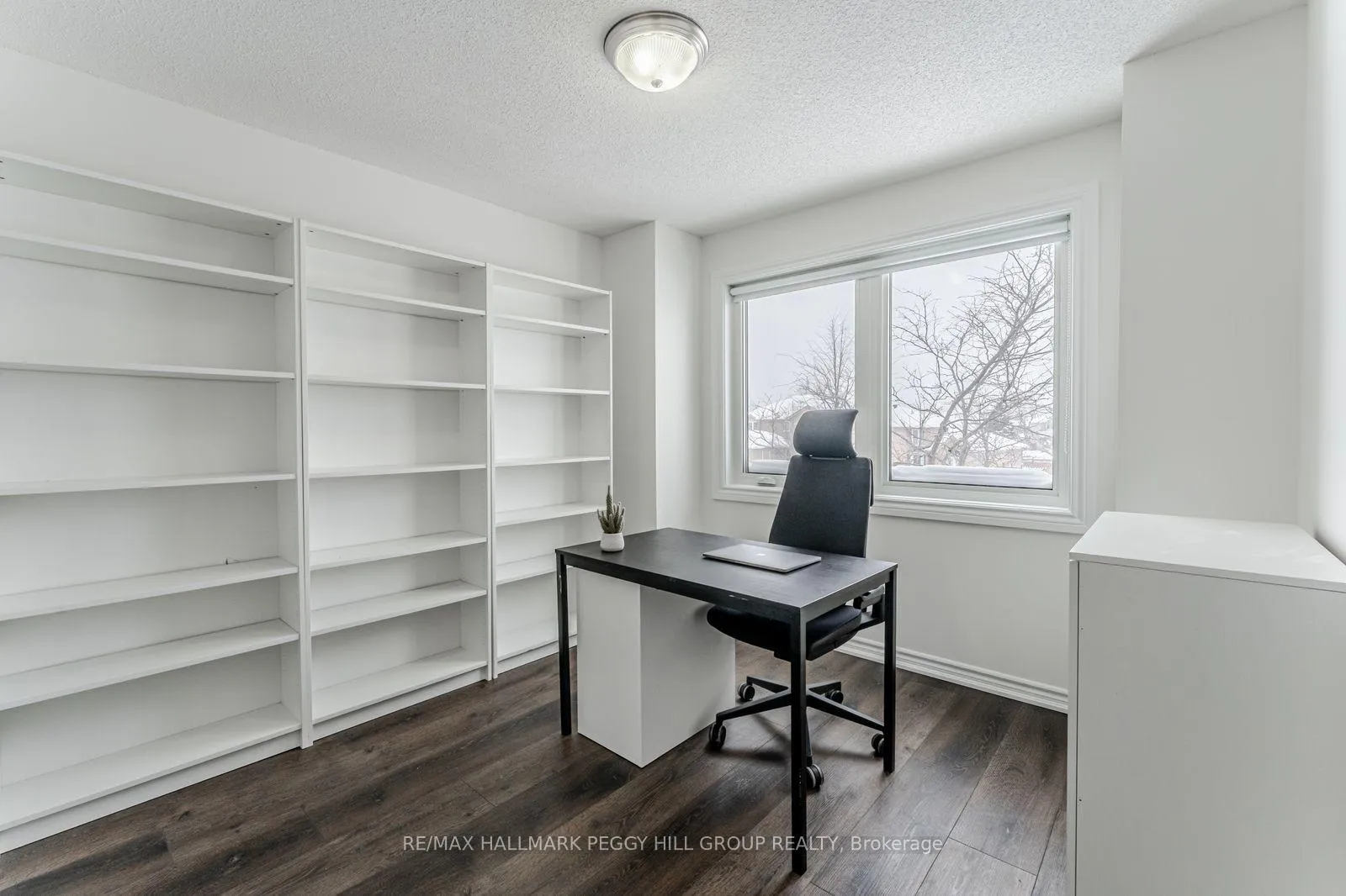 Photo 13 of 27 McAvoy Drive, Barrie, Edgehill Drive — HOMEH