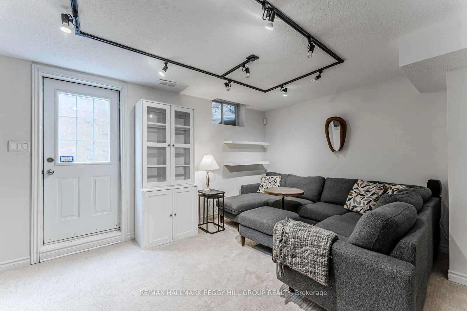 Photo 16 of 27 McAvoy Drive, Barrie, Edgehill Drive — HOMEH