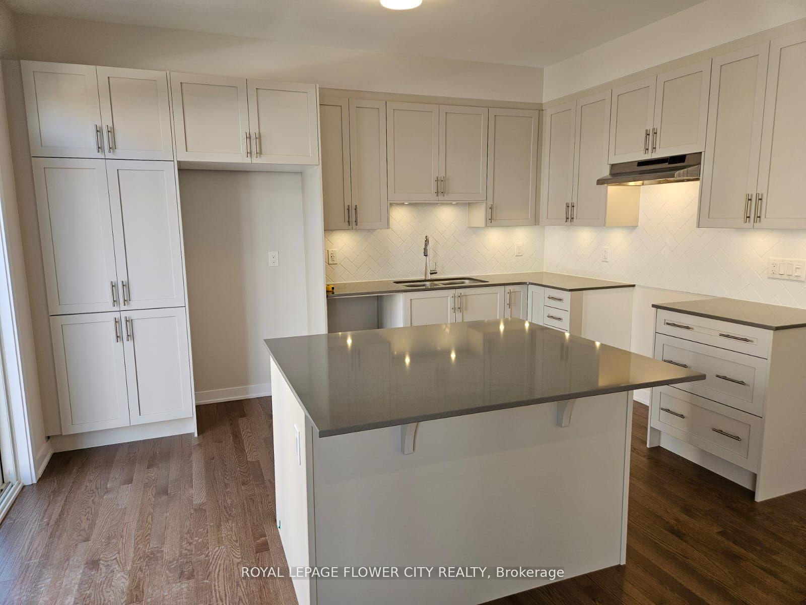 Photo 23 of 386 Peninsula Road, Ottawa, Barrhaven - Heritage Park — HOMEH
