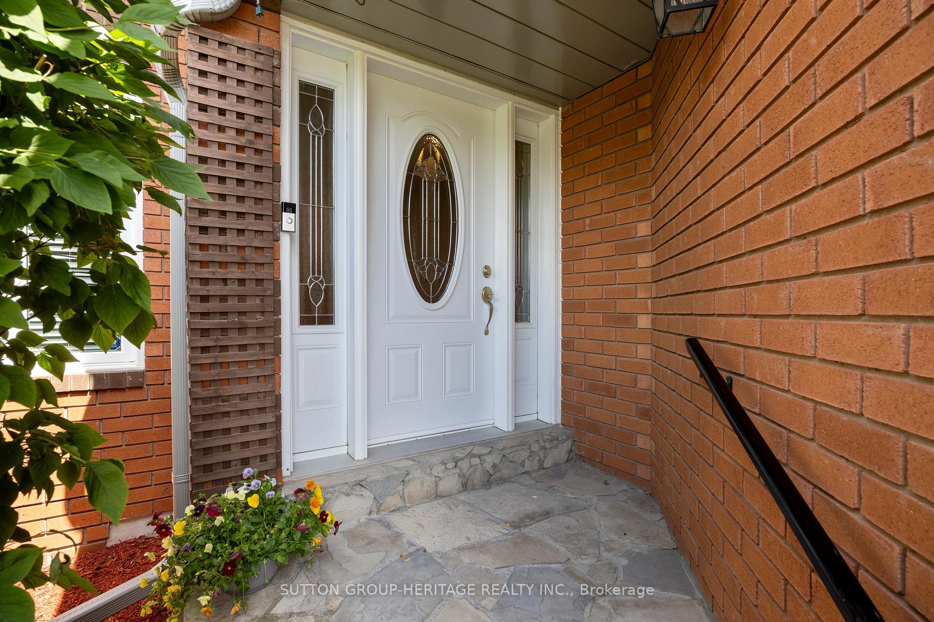 Photo 4 of 65 Oke Road, Clarington, Courtice — HOMEH