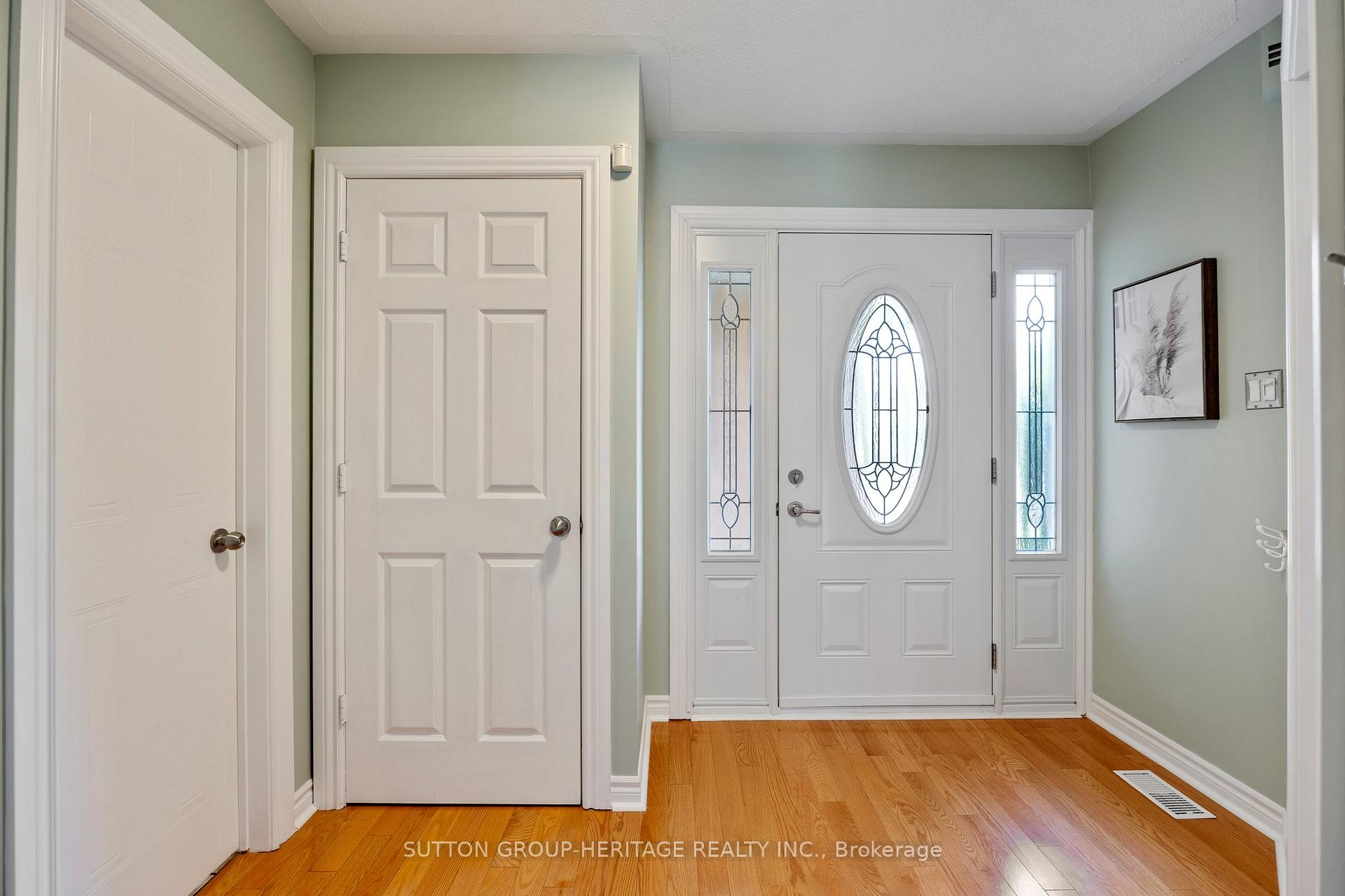 Photo 5 of 65 Oke Road, Clarington, Courtice — HOMEH