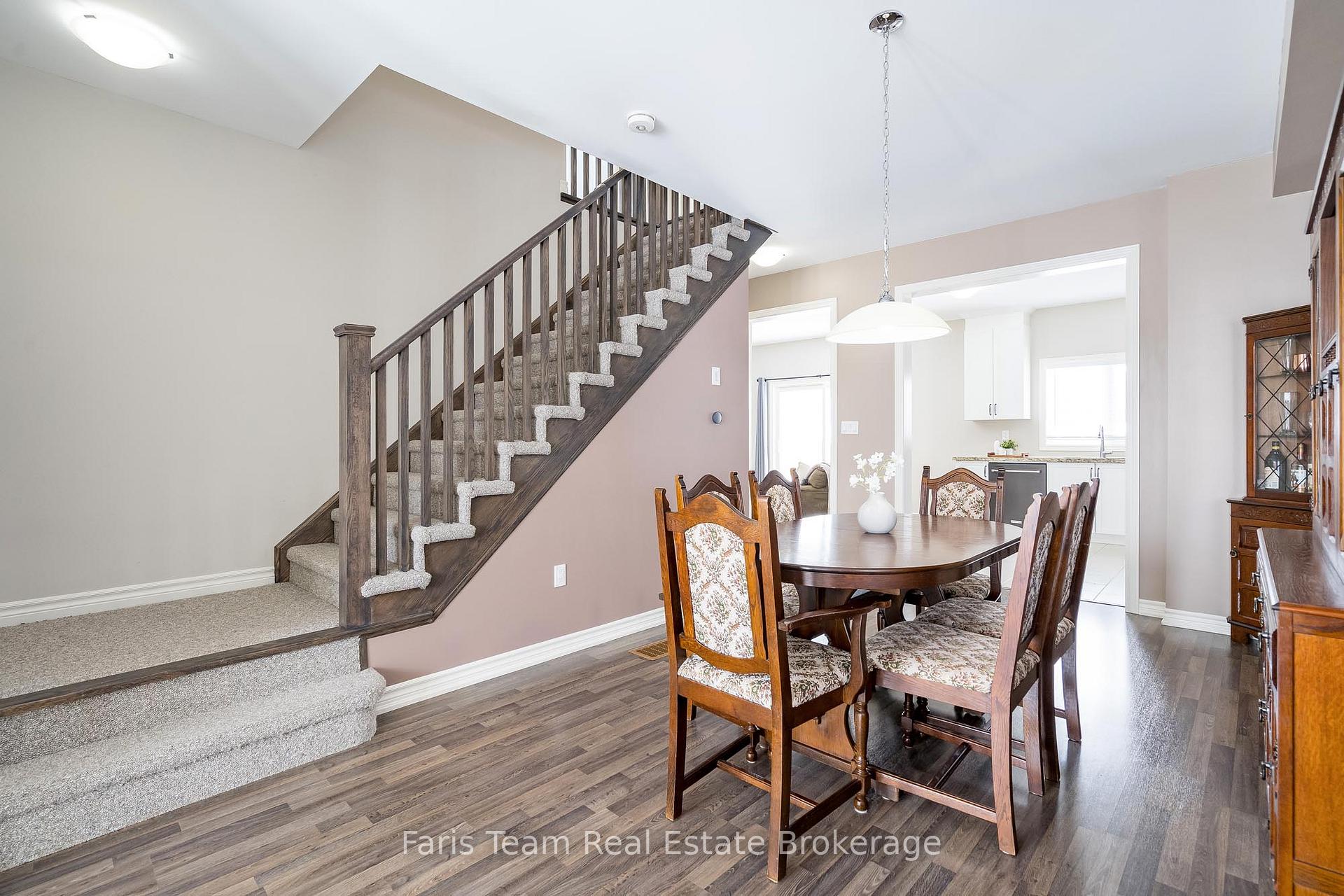 Photo 6 of 210 Springfield Crescent, Clearview, Stayner — HOMEH