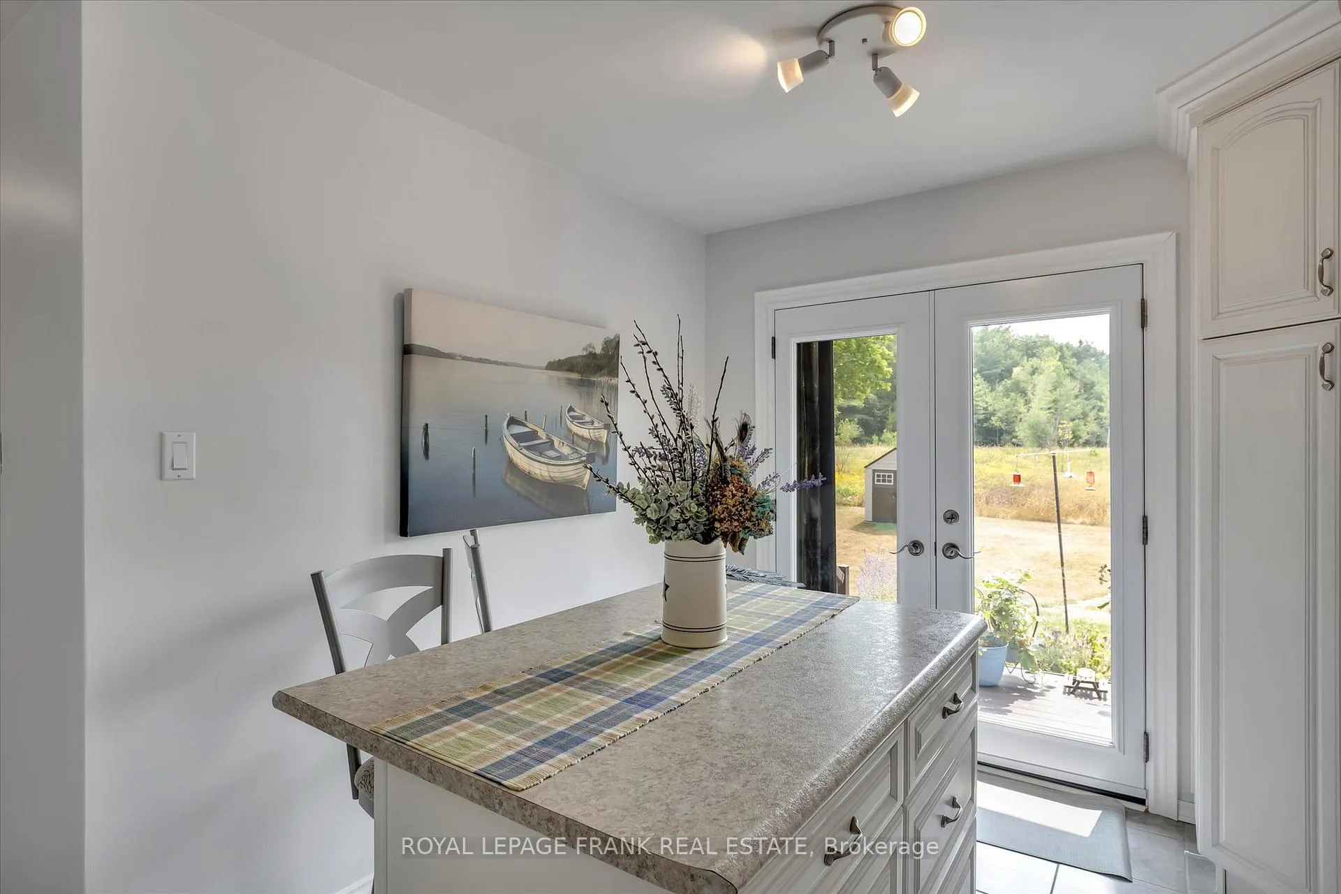 Photo 8 of 419 South Beach Road, Douro-Dummer — HOMEH