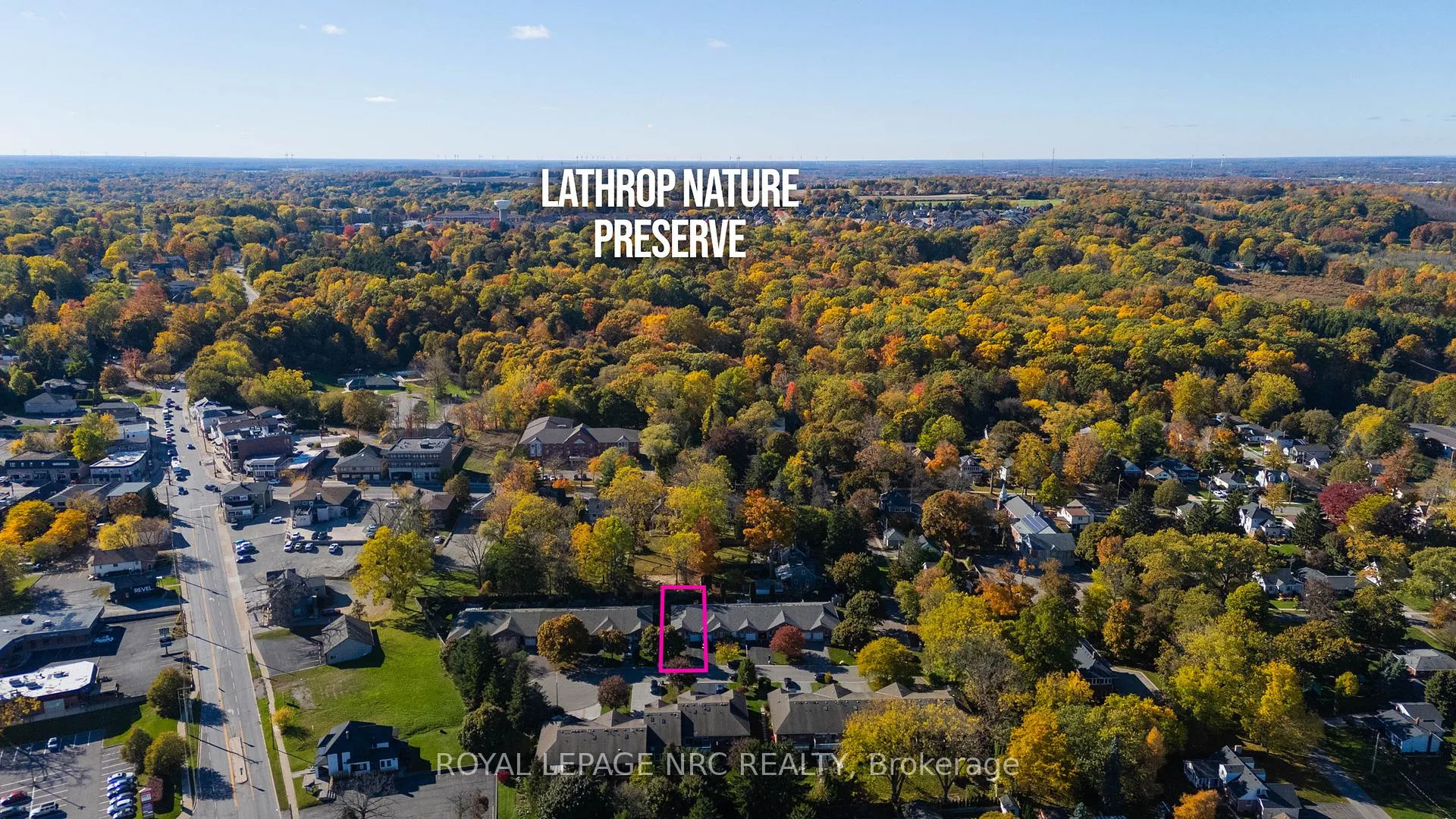 Photo 3 of 12 Kinsman Court, Pelham, Fonthill — HOMEH