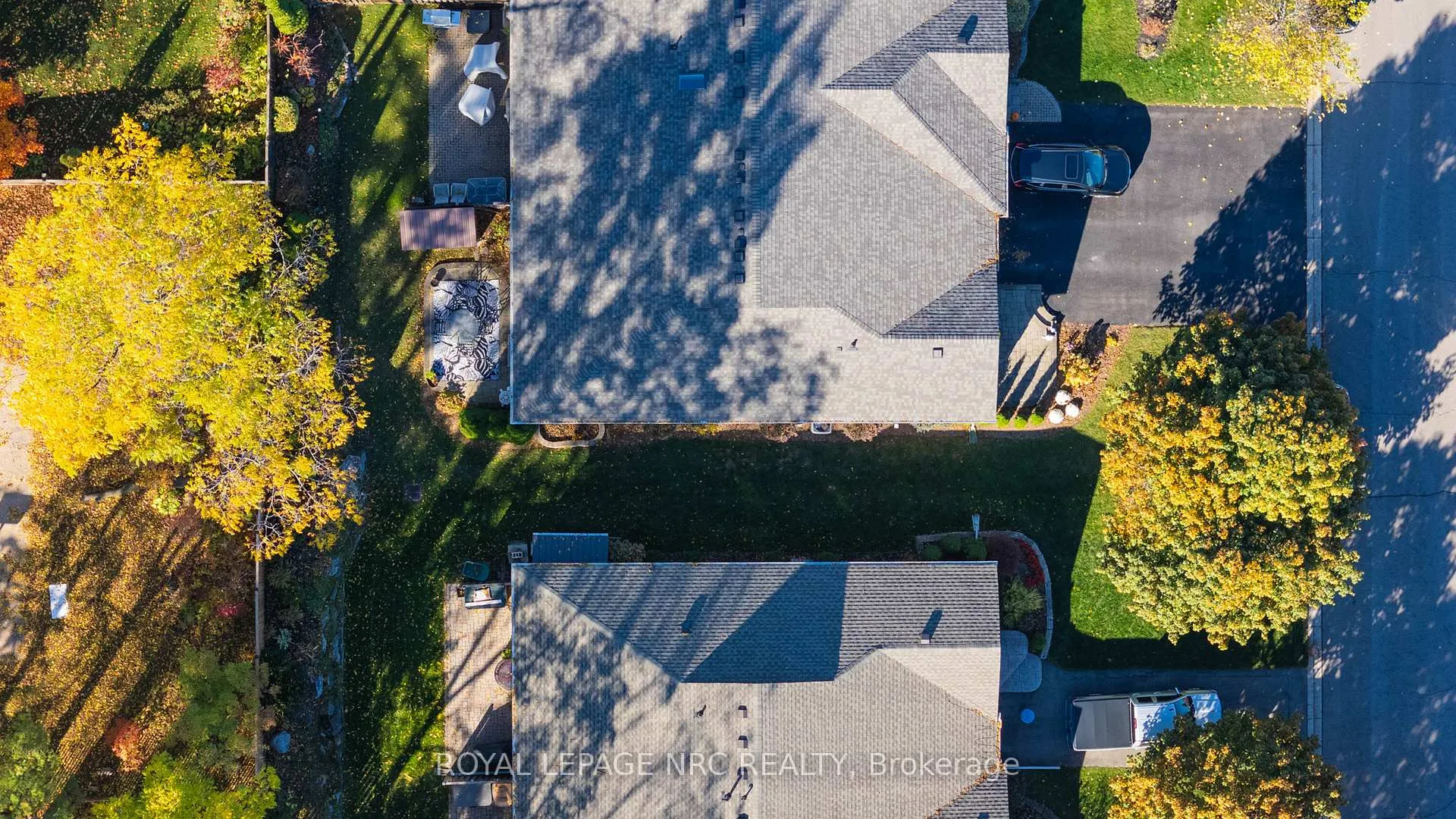 Photo 6 of 12 Kinsman Court, Pelham, Fonthill — HOMEH