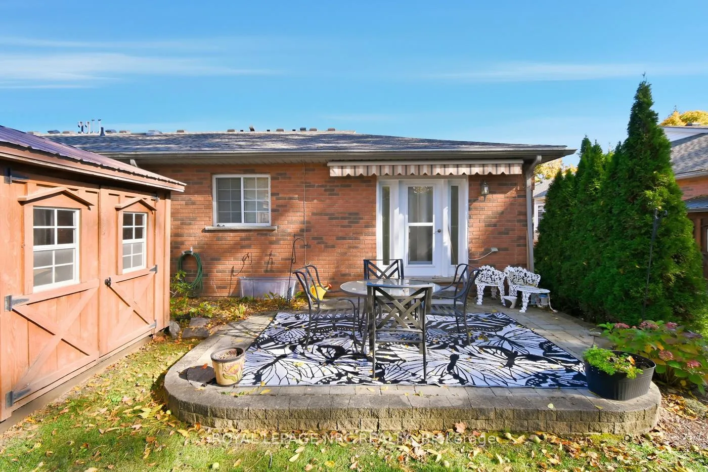 Photo 7 of 12 Kinsman Court, Pelham, Fonthill — HOMEH
