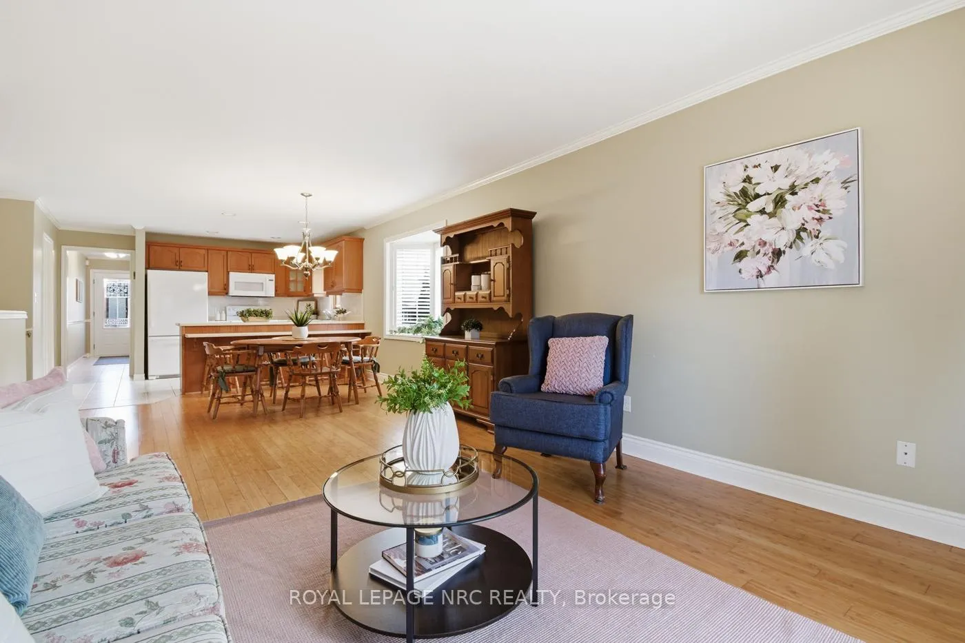 Photo 23 of 12 Kinsman Court, Pelham, Fonthill — HOMEH