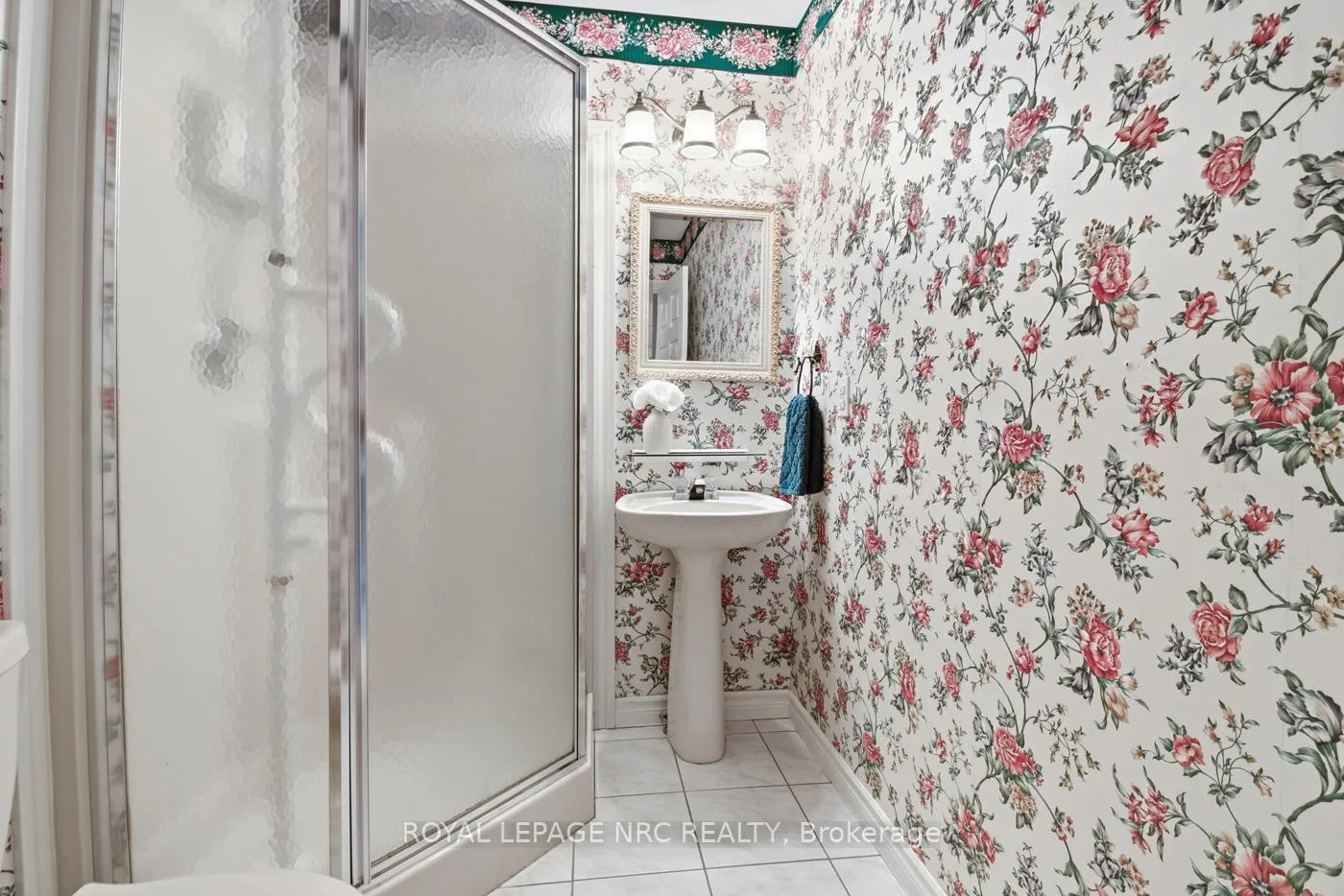 Photo 26 of 12 Kinsman Court, Pelham, Fonthill — HOMEH