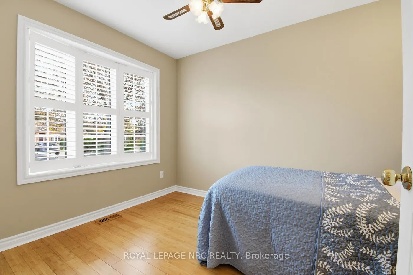 Photo 29 of 12 Kinsman Court, Pelham, Fonthill — HOMEH