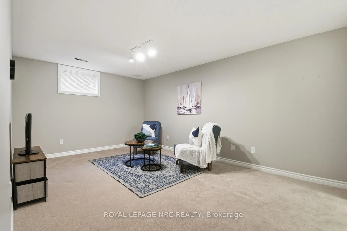 Photo 41 of 12 Kinsman Court, Pelham, Fonthill — HOMEH