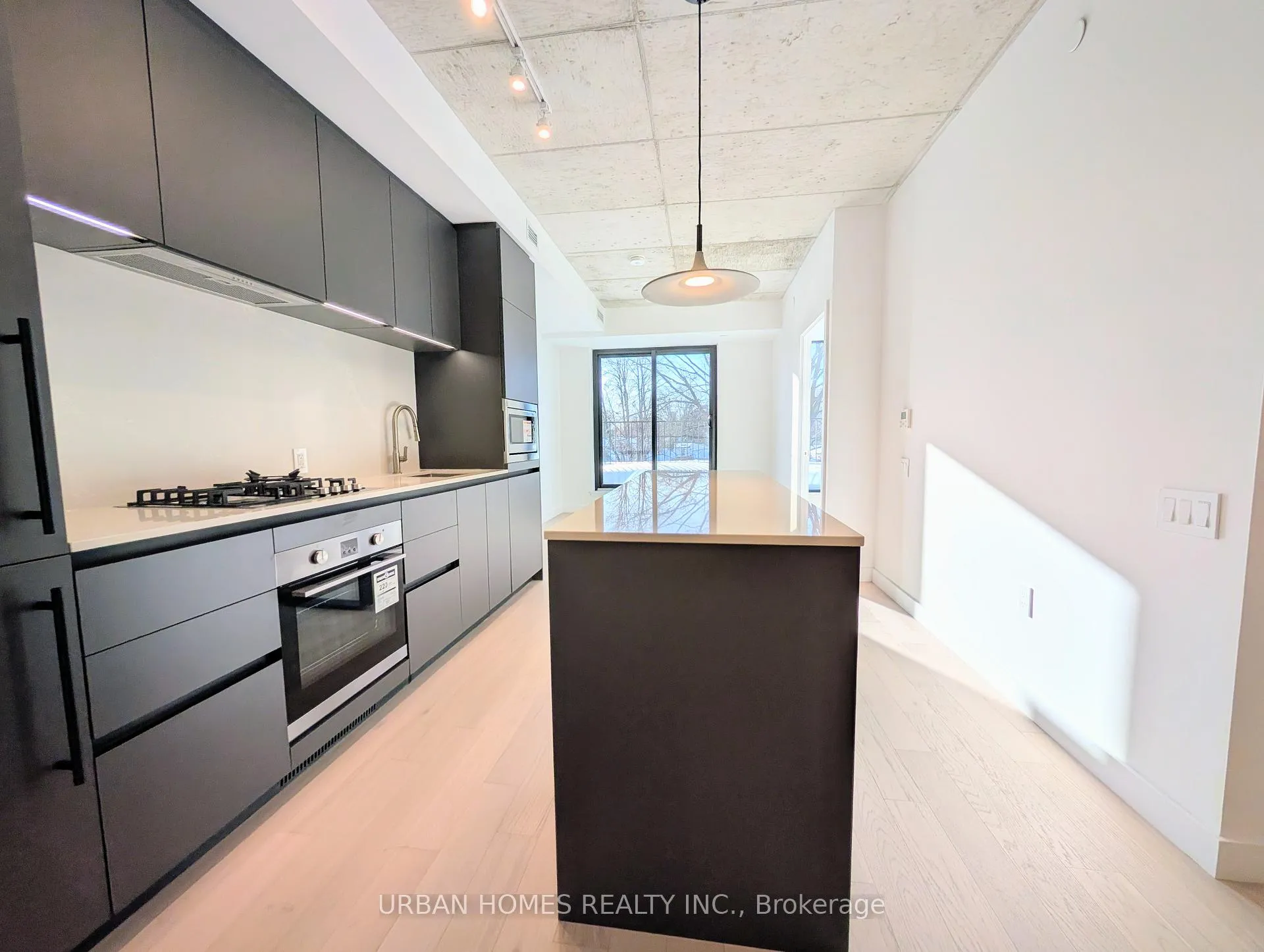 Photo 3 of Unit 509, 1720 Bayview Avenue, Toronto, Mount Pleasant East — HOMEH