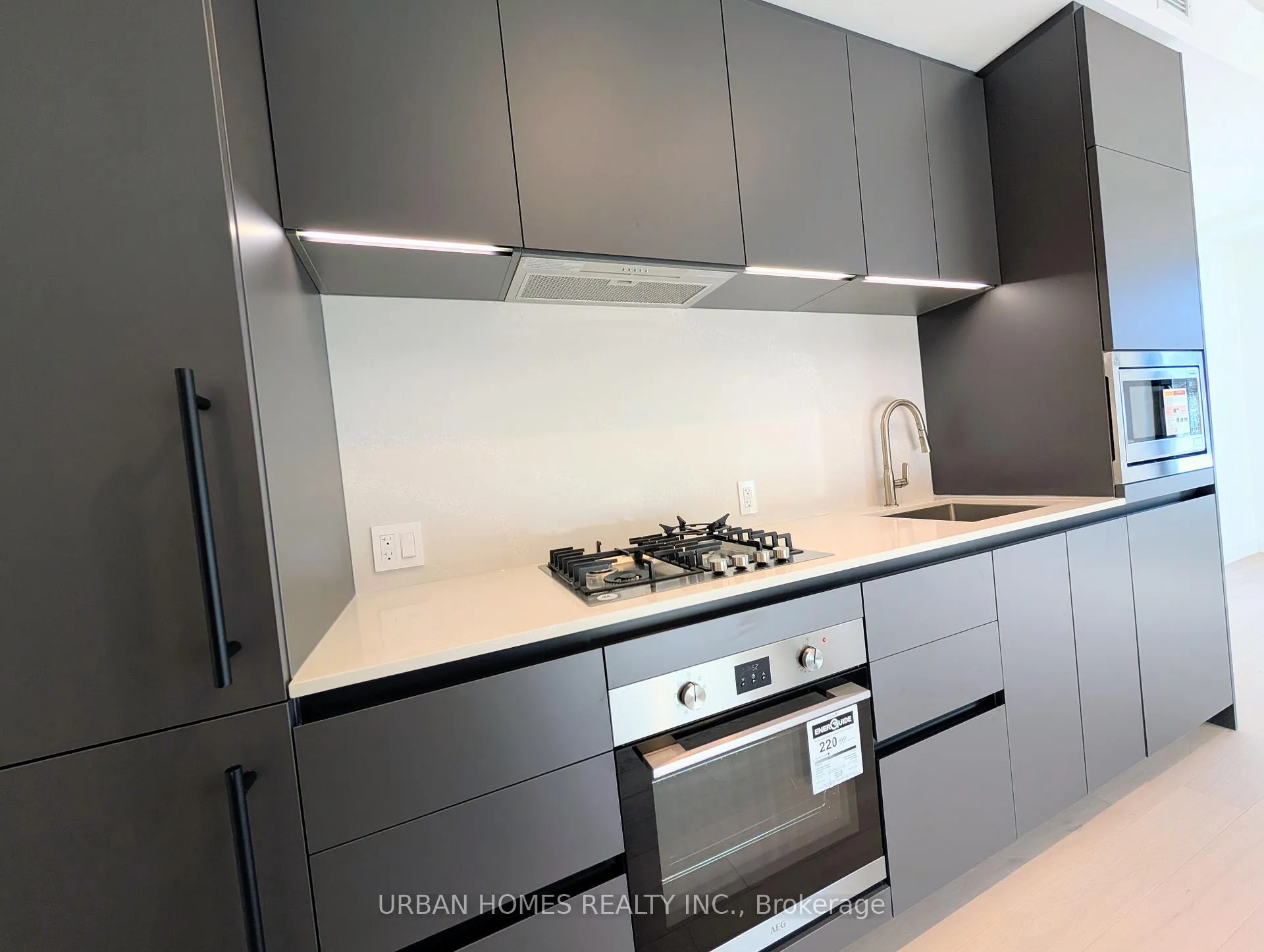 Photo 12 of Unit 509, 1720 Bayview Avenue, Toronto, Mount Pleasant East — HOMEH