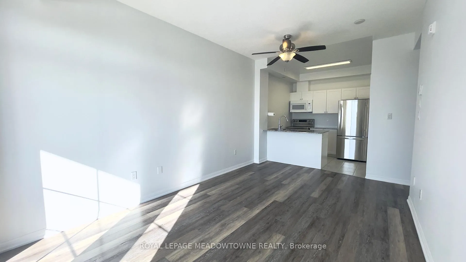 Photo 9 of Unit 416, 84 Aspen Springs Drive, Clarington, Bowmanville — HOMEH