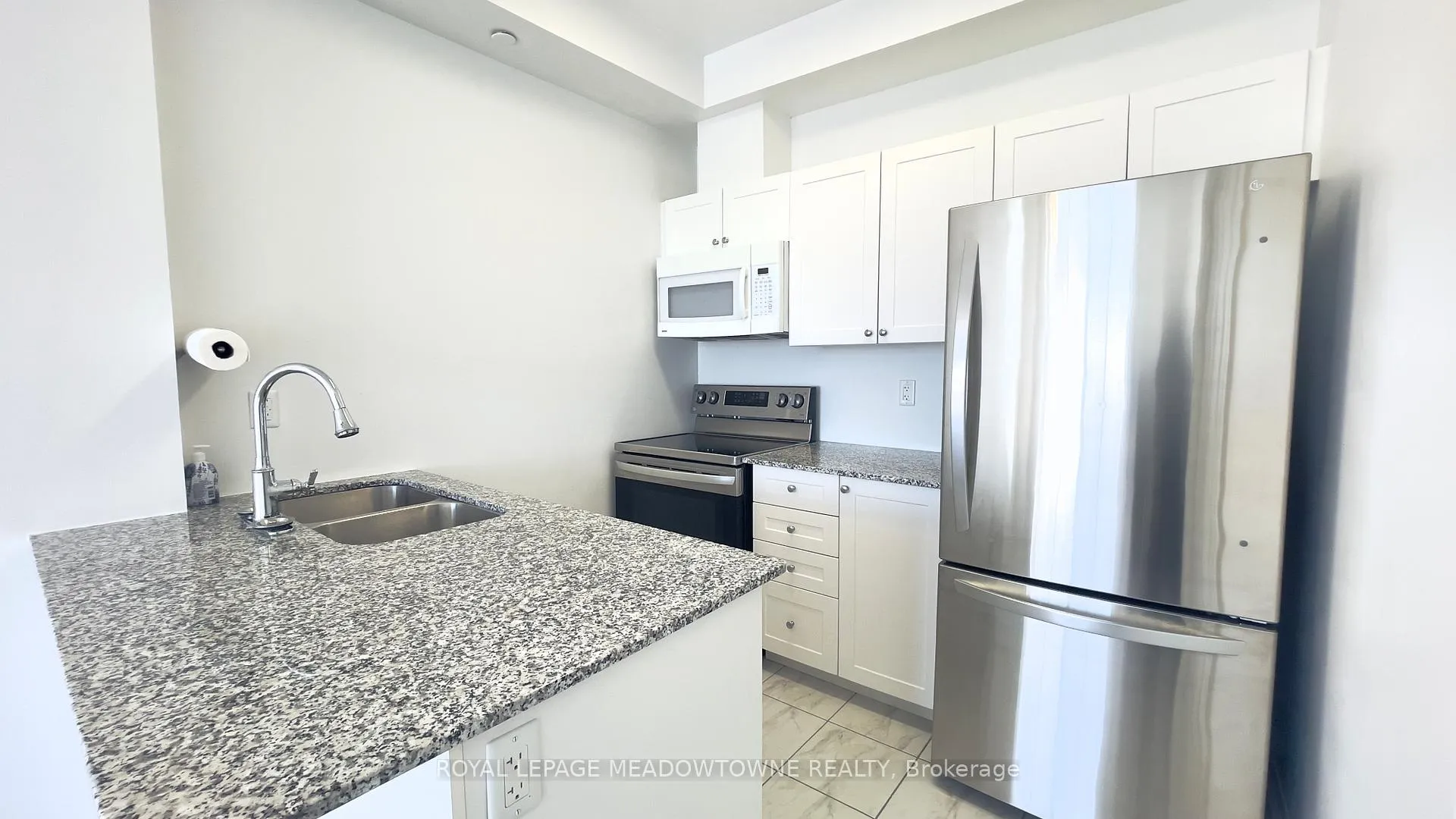 Photo 13 of Unit 416, 84 Aspen Springs Drive, Clarington, Bowmanville — HOMEH