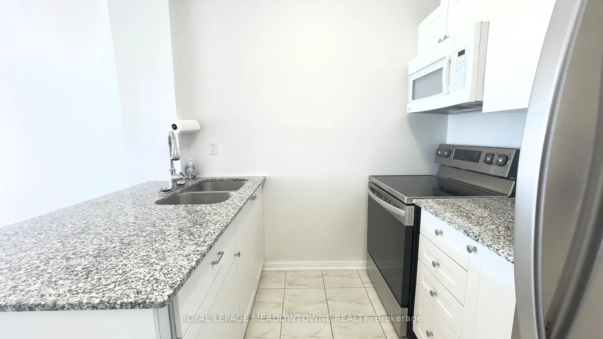 Photo 14 of Unit 416, 84 Aspen Springs Drive, Clarington, Bowmanville — HOMEH