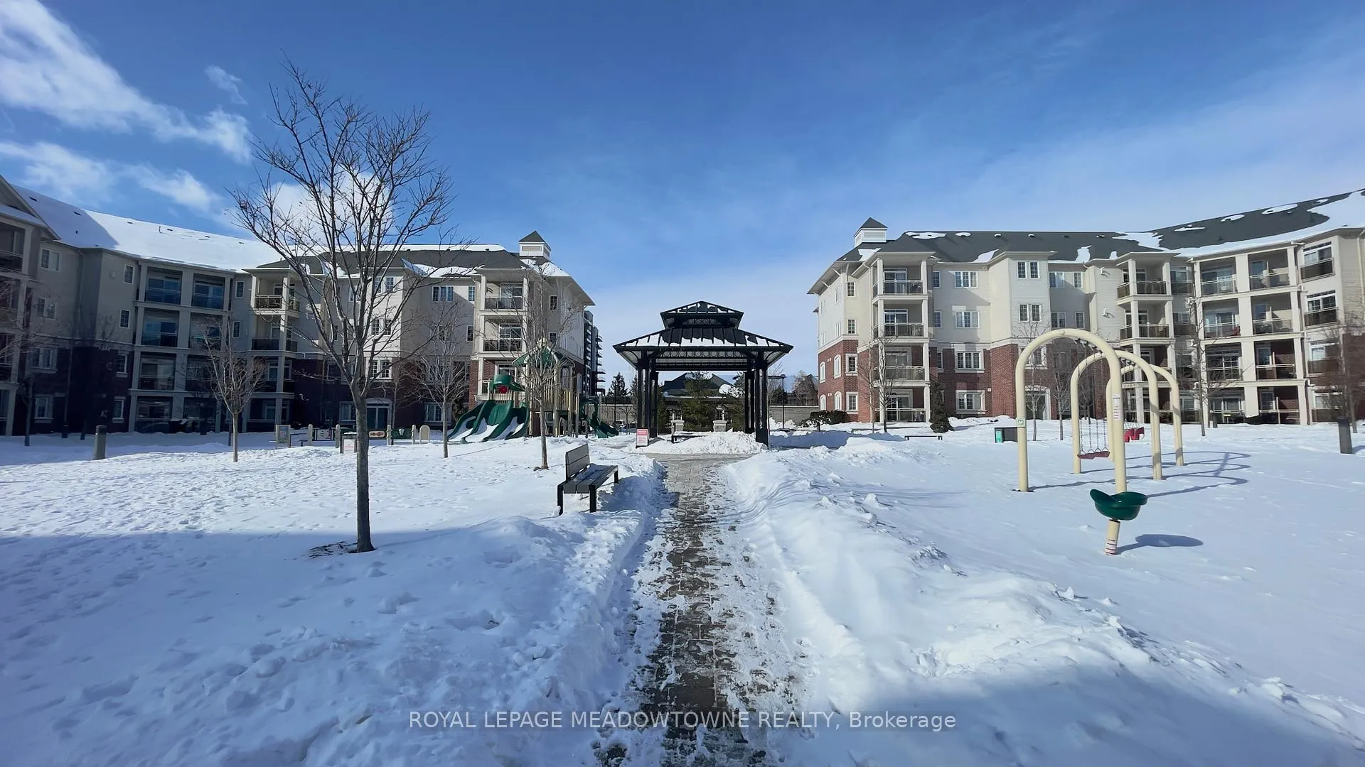 Photo 31 of Unit 416, 84 Aspen Springs Drive, Clarington, Bowmanville — HOMEH