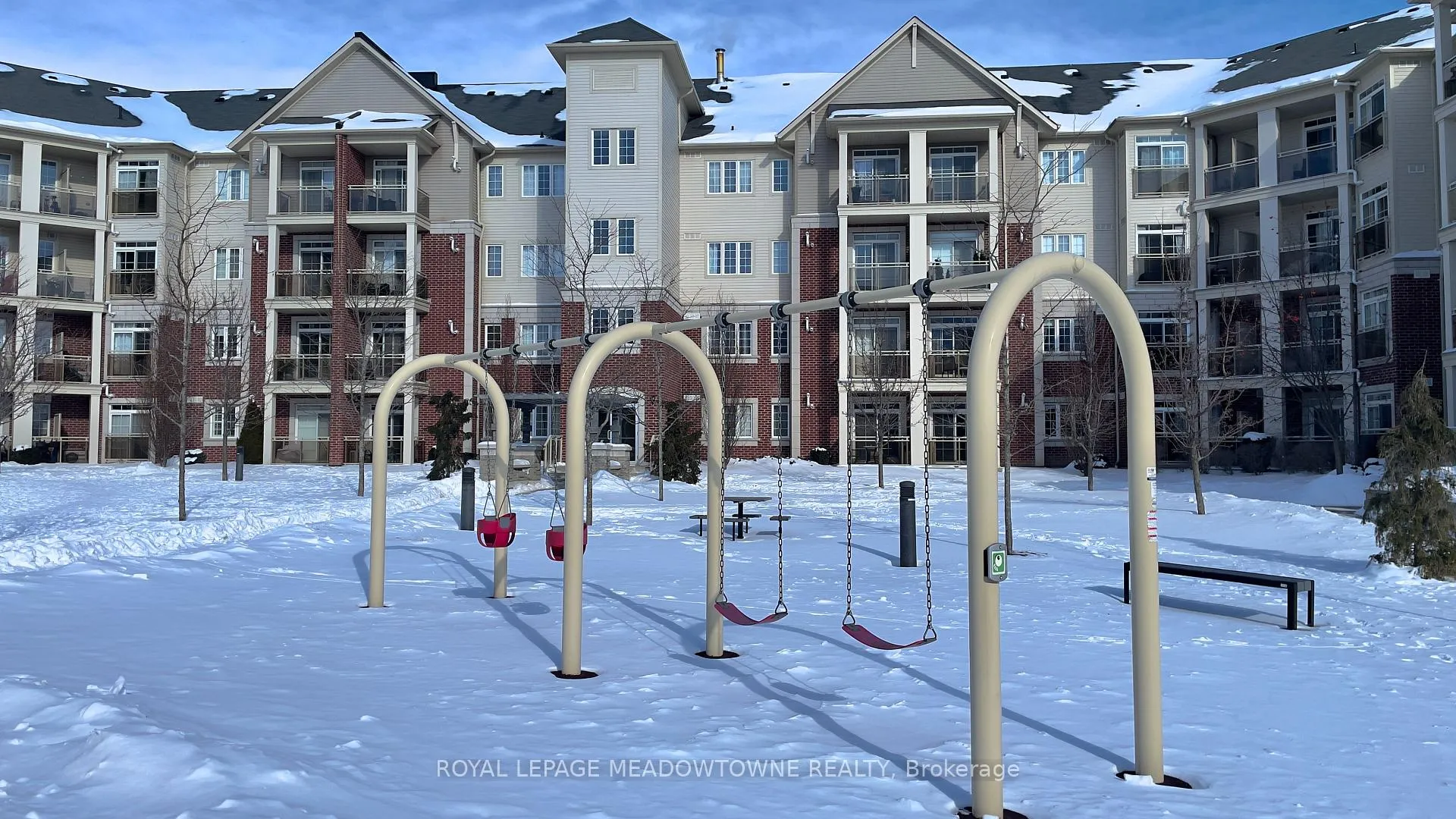 Photo 32 of Unit 416, 84 Aspen Springs Drive, Clarington, Bowmanville — HOMEH