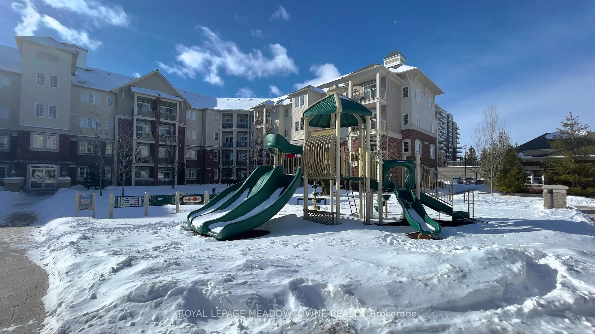 Photo 33 of Unit 416, 84 Aspen Springs Drive, Clarington, Bowmanville — HOMEH