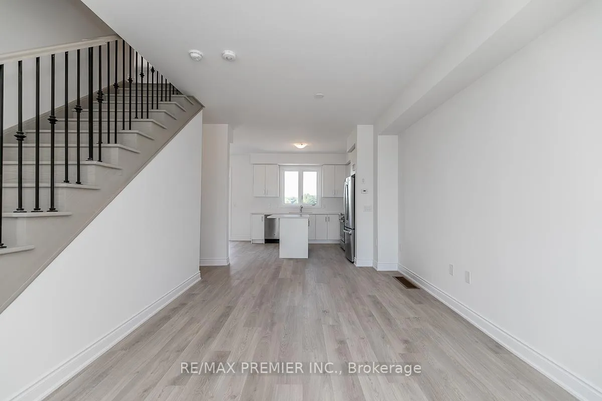 Photo 6 of 57 Union Boulevard, Wasaga Beach — HOMEH