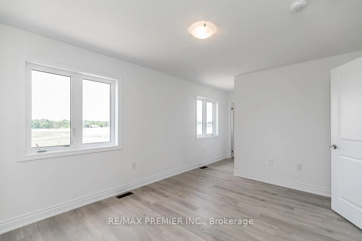 Photo 26 of 57 Union Boulevard, Wasaga Beach — HOMEH