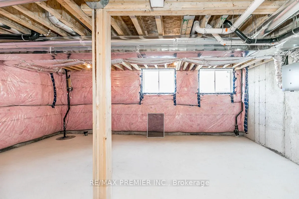 Photo 37 of 57 Union Boulevard, Wasaga Beach — HOMEH