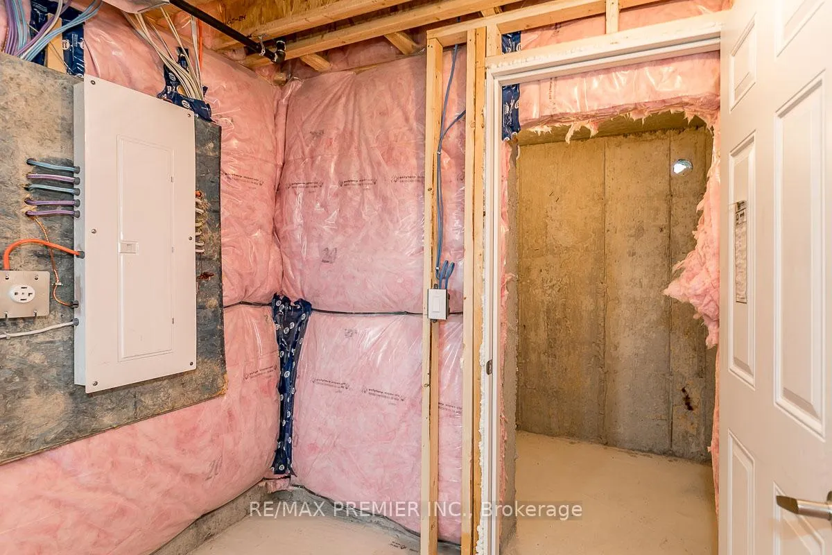 Photo 38 of 57 Union Boulevard, Wasaga Beach — HOMEH