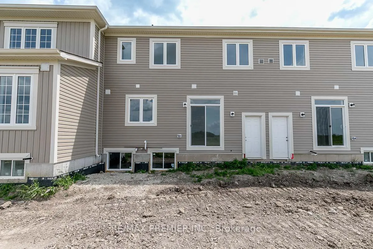 Photo 40 of 57 Union Boulevard, Wasaga Beach — HOMEH