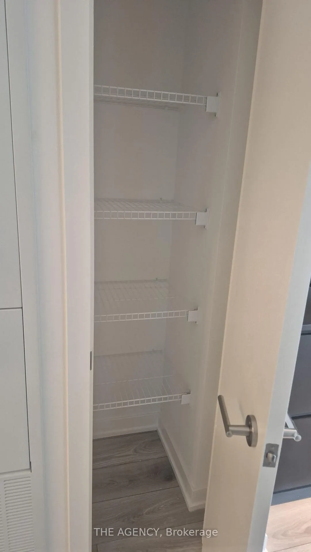 Photo 7 of Unit 2103, 120 Broadway Avenue N, Toronto, Mount Pleasant West — HOMEH