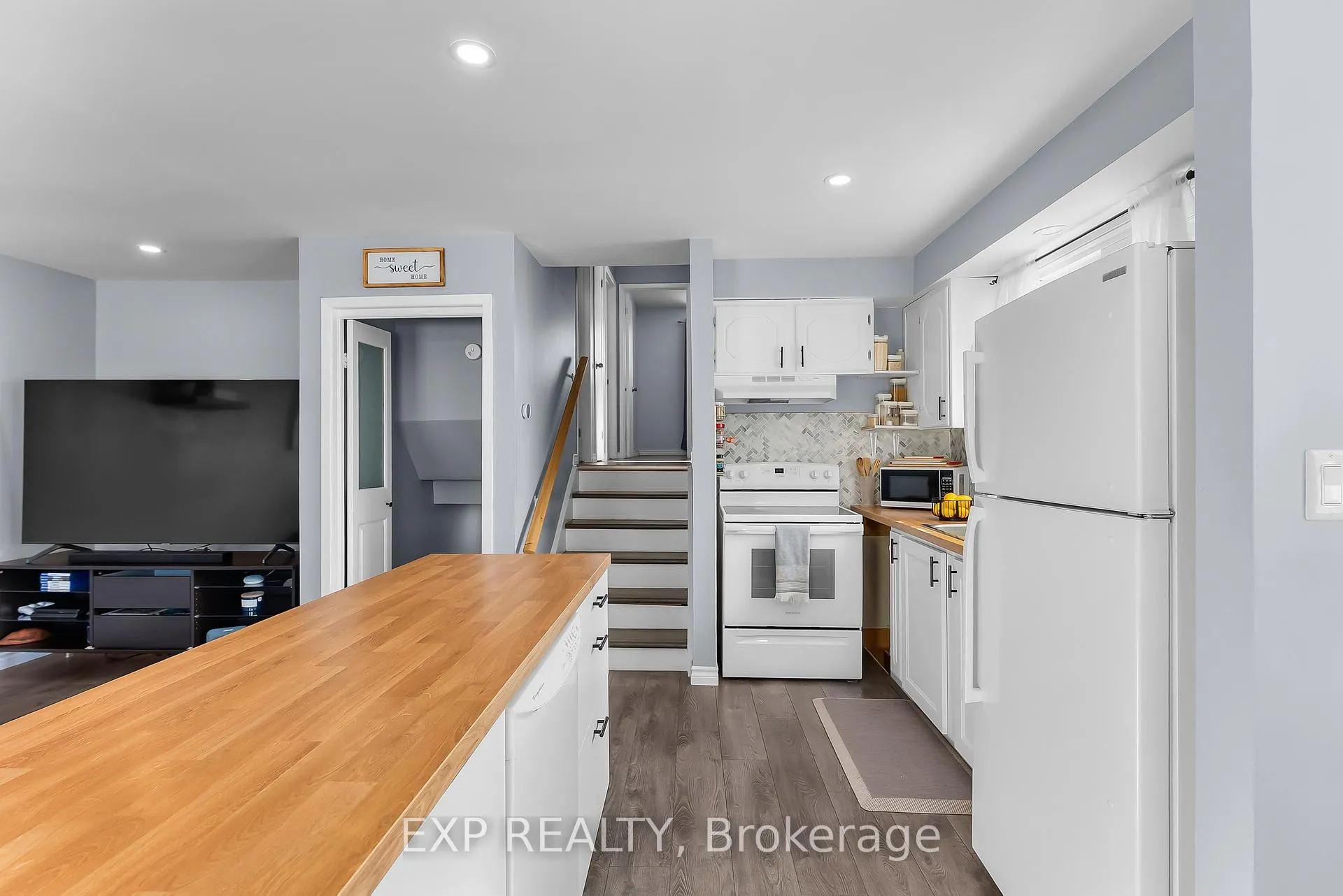 Photo 5 of 82 Tupper Drive, Thorold, Confederation Heights — HOMEH