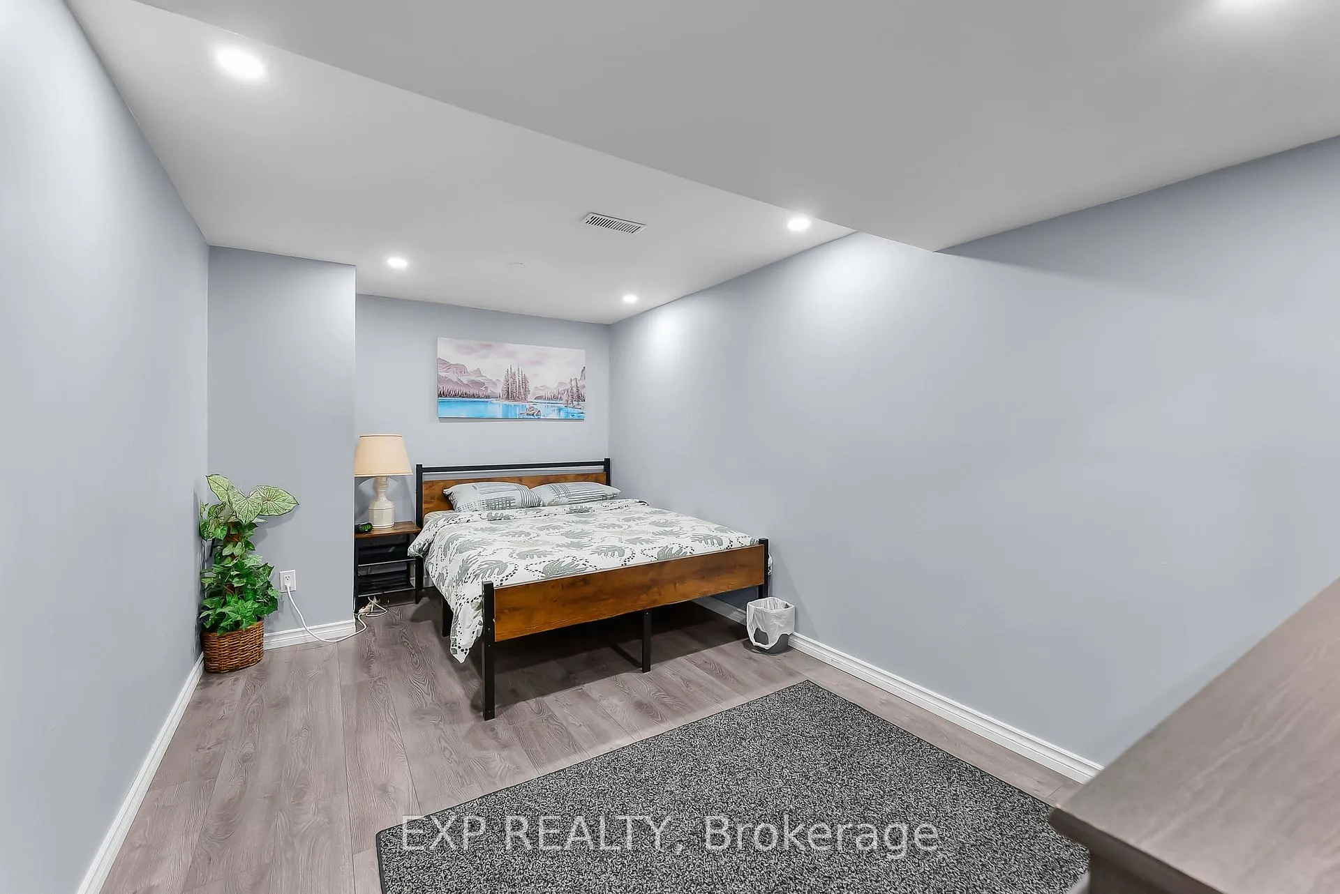 Photo 24 of 82 Tupper Drive, Thorold, Confederation Heights — HOMEH