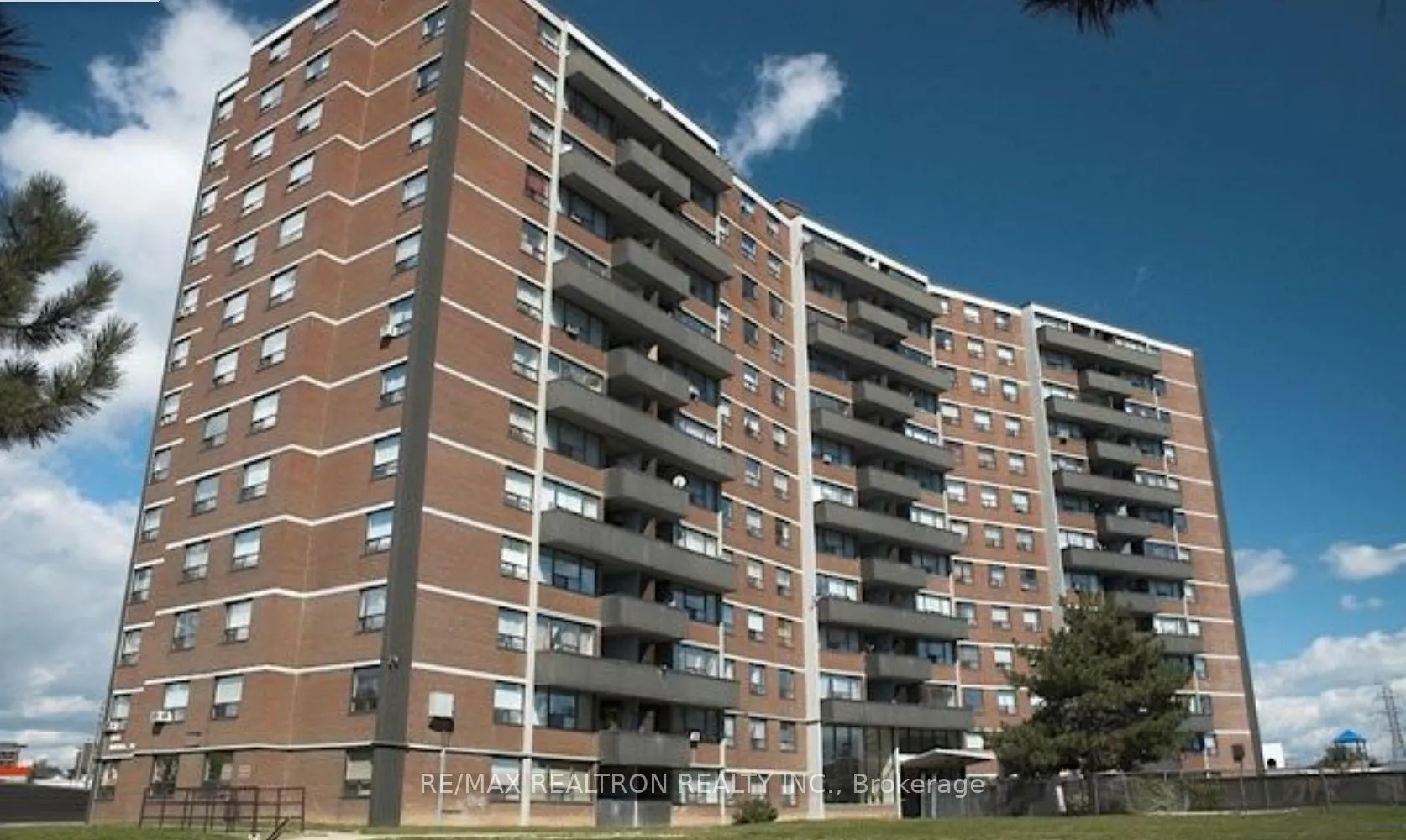 Front of Unit 103, 1385 Midland Avenue