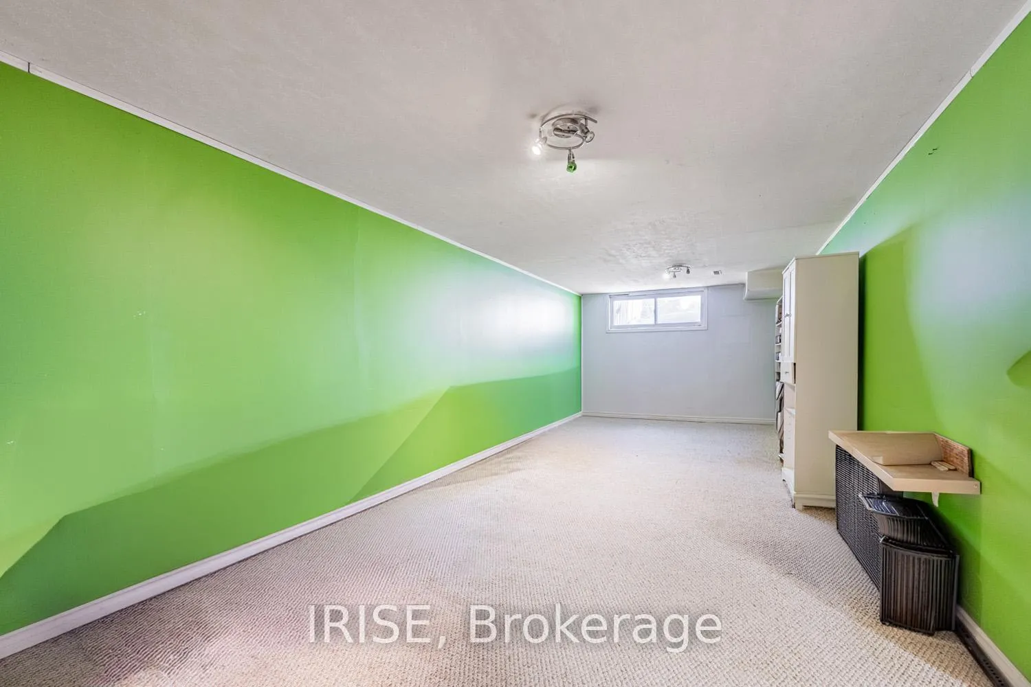 Photo 14 of 1223 Napier Crescent, Oakville, College Park — HOMEH