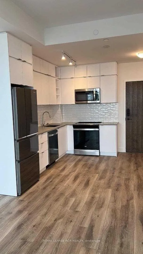 Photo 3 of Unit LPH 1103, 100 Eagle Rock Way, Vaughan, Rural Vaughan — HOMEH