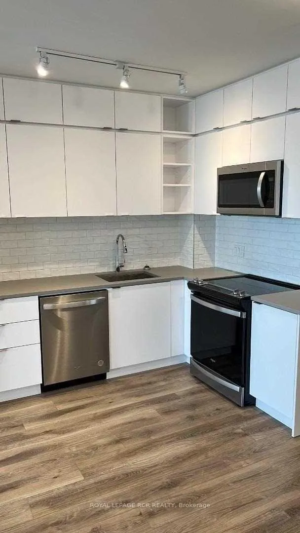 Photo 4 of Unit LPH 1103, 100 Eagle Rock Way, Vaughan, Rural Vaughan — HOMEH