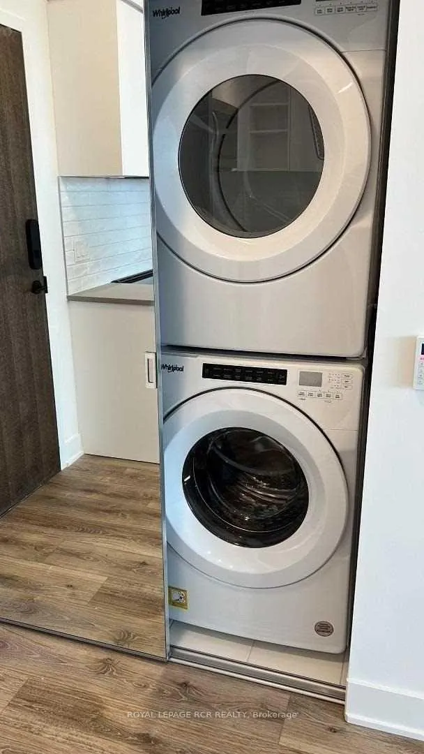 Photo 8 of Unit LPH 1103, 100 Eagle Rock Way, Vaughan, Rural Vaughan — HOMEH