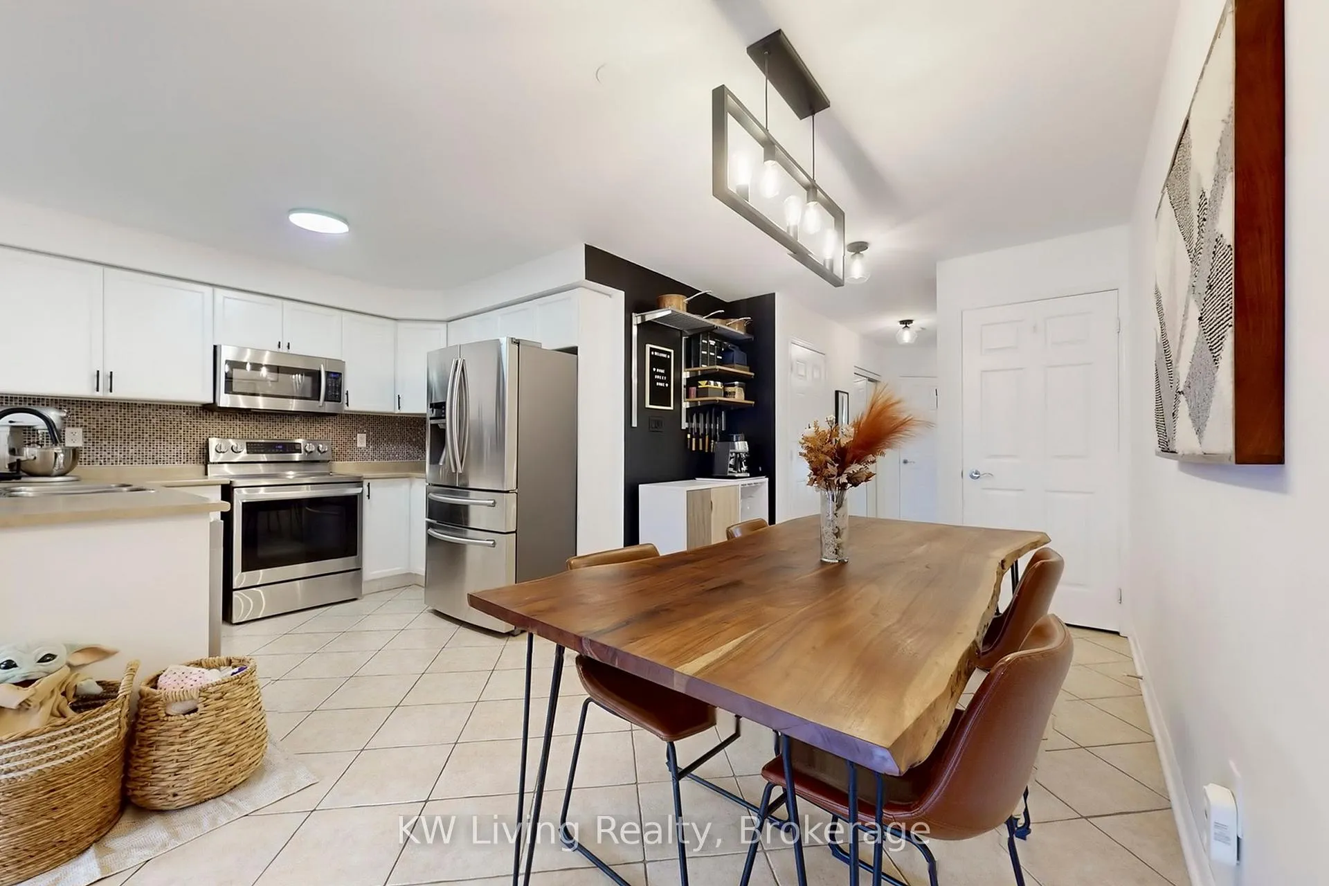 Photo 4 of 759 Gleeson Road, Milton, Coates — HOMEH