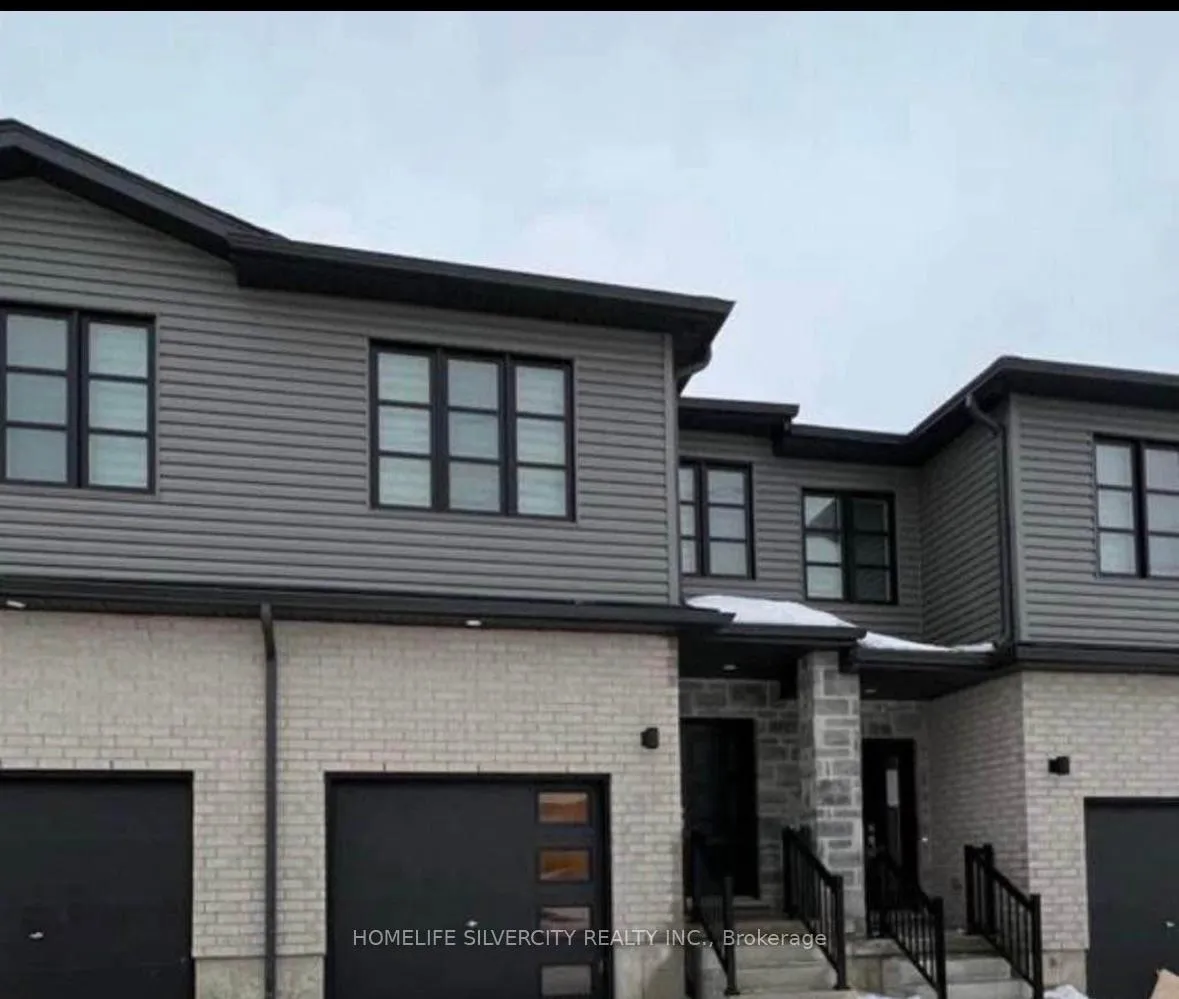 Photo 1 of 307 Chapelhill Drive, Kitchener — HOMEH
