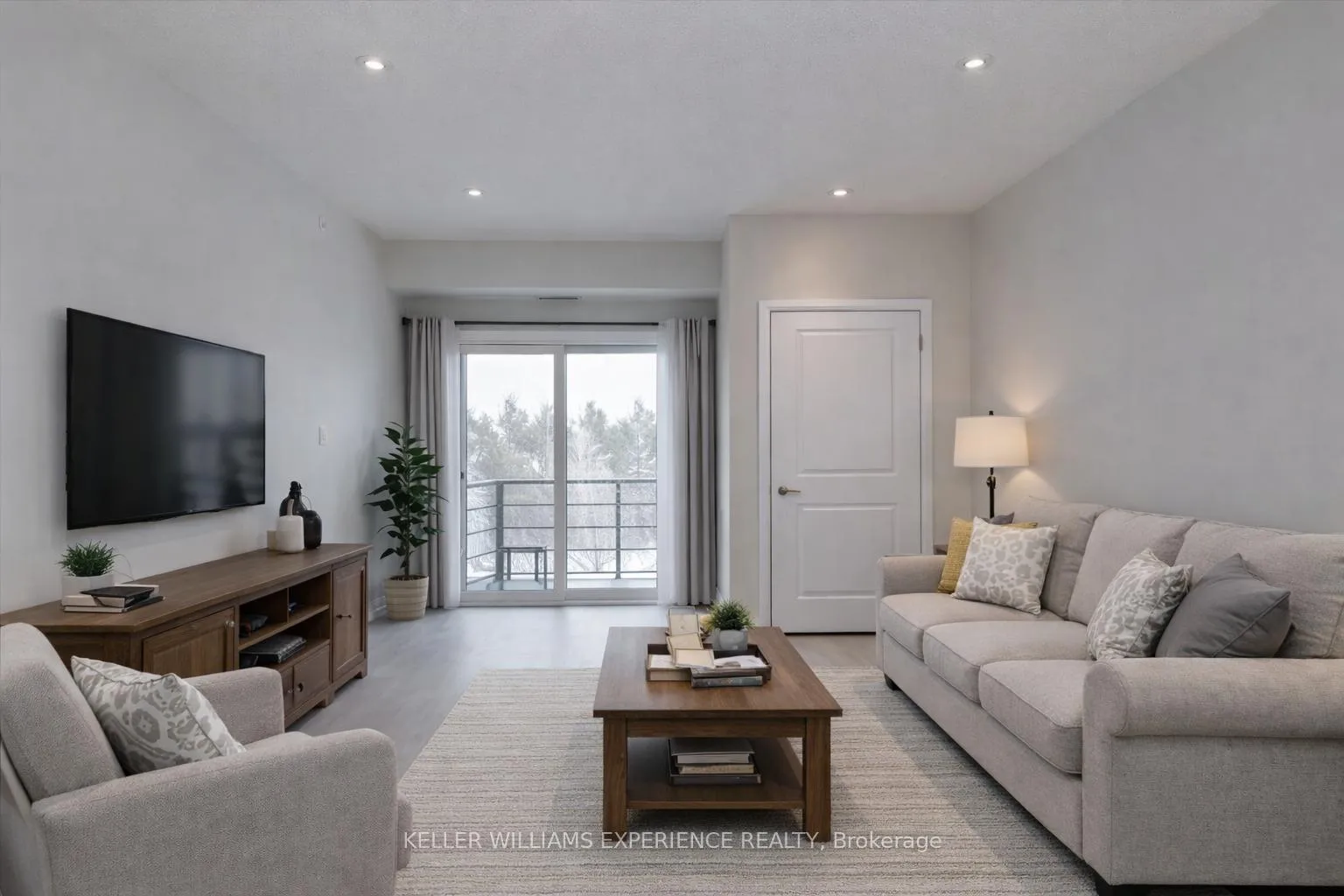 Photo 8 of Unit 404, 300 Essa Road, Barrie, 400 West — HOMEH