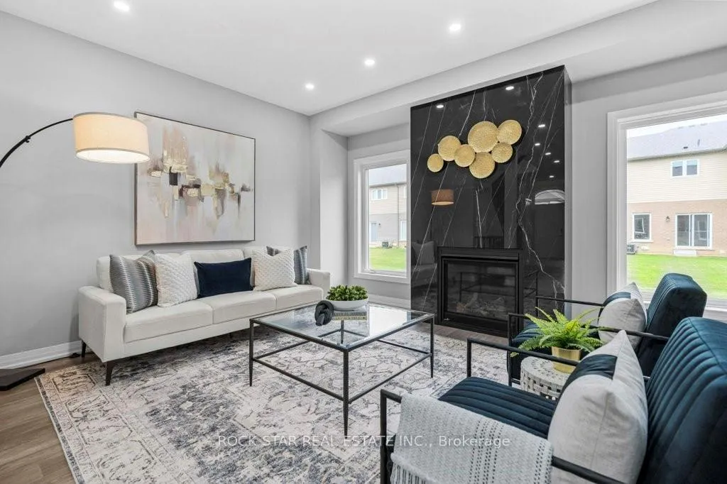 Photo 9 of 161 Cittadella Boulevard, Hamilton, Rural Glanbrook — HOMEH