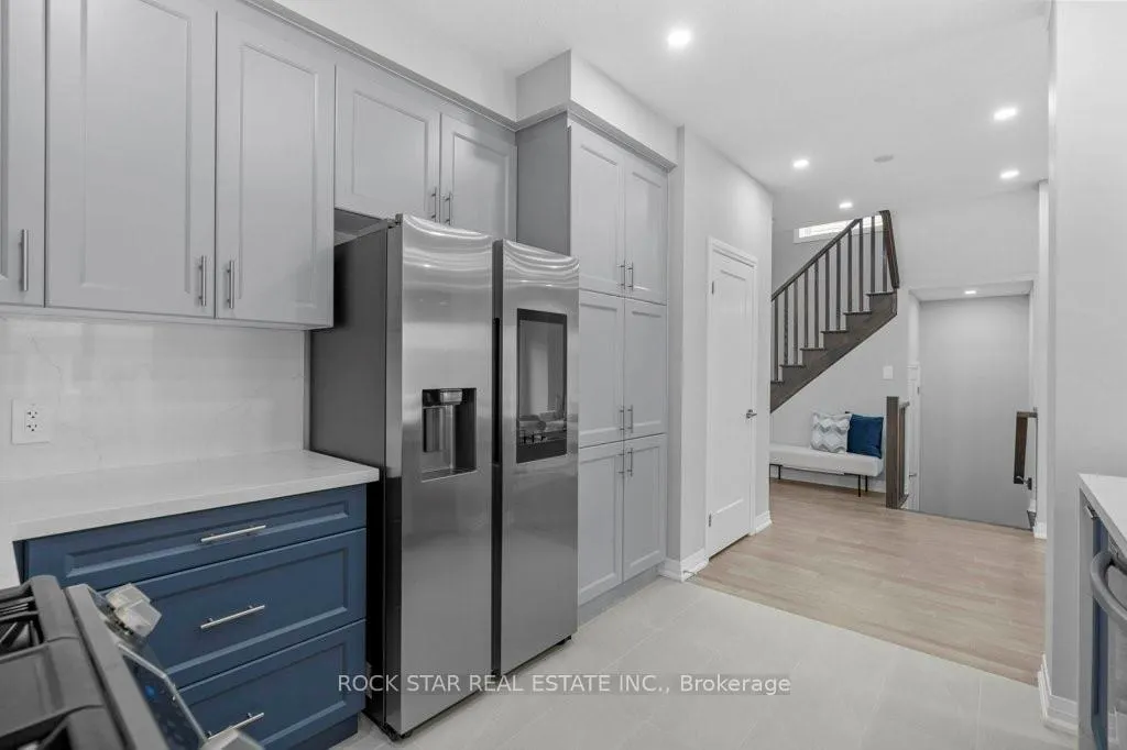 Photo 15 of 161 Cittadella Boulevard, Hamilton, Rural Glanbrook — HOMEH