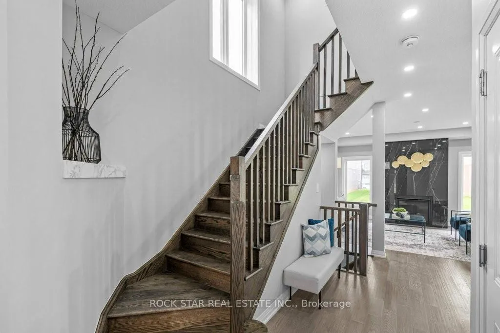 Photo 16 of 161 Cittadella Boulevard, Hamilton, Rural Glanbrook — HOMEH
