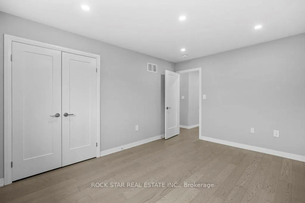 Photo 24 of 161 Cittadella Boulevard, Hamilton, Rural Glanbrook — HOMEH