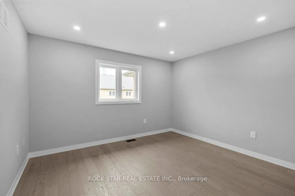Photo 26 of 161 Cittadella Boulevard, Hamilton, Rural Glanbrook — HOMEH
