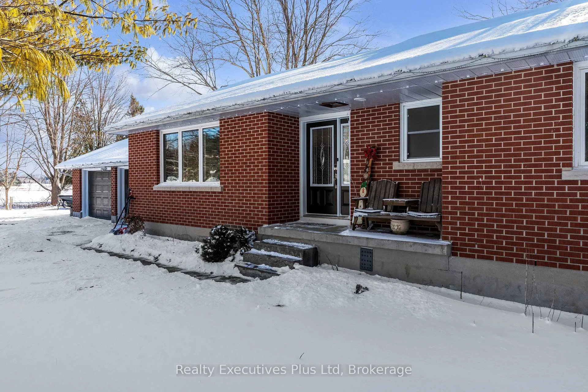 Photo 6 of 7050 County Road 2, Loyalist, Lennox and Addington - South — HOMEH