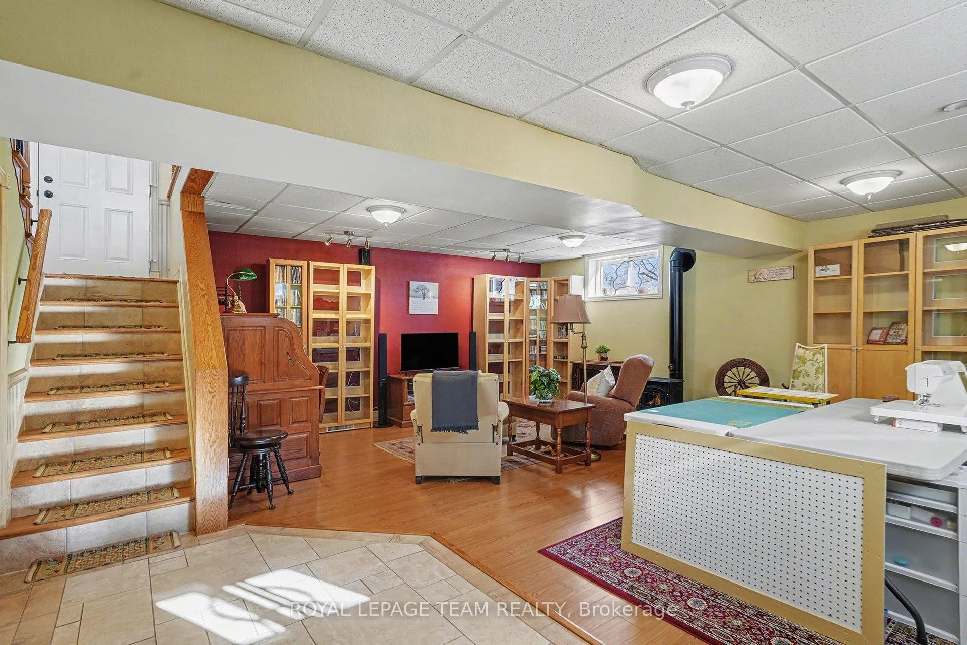Photo 17 of 504 Clothier Street E, North Grenville, Kemptville — HOMEH