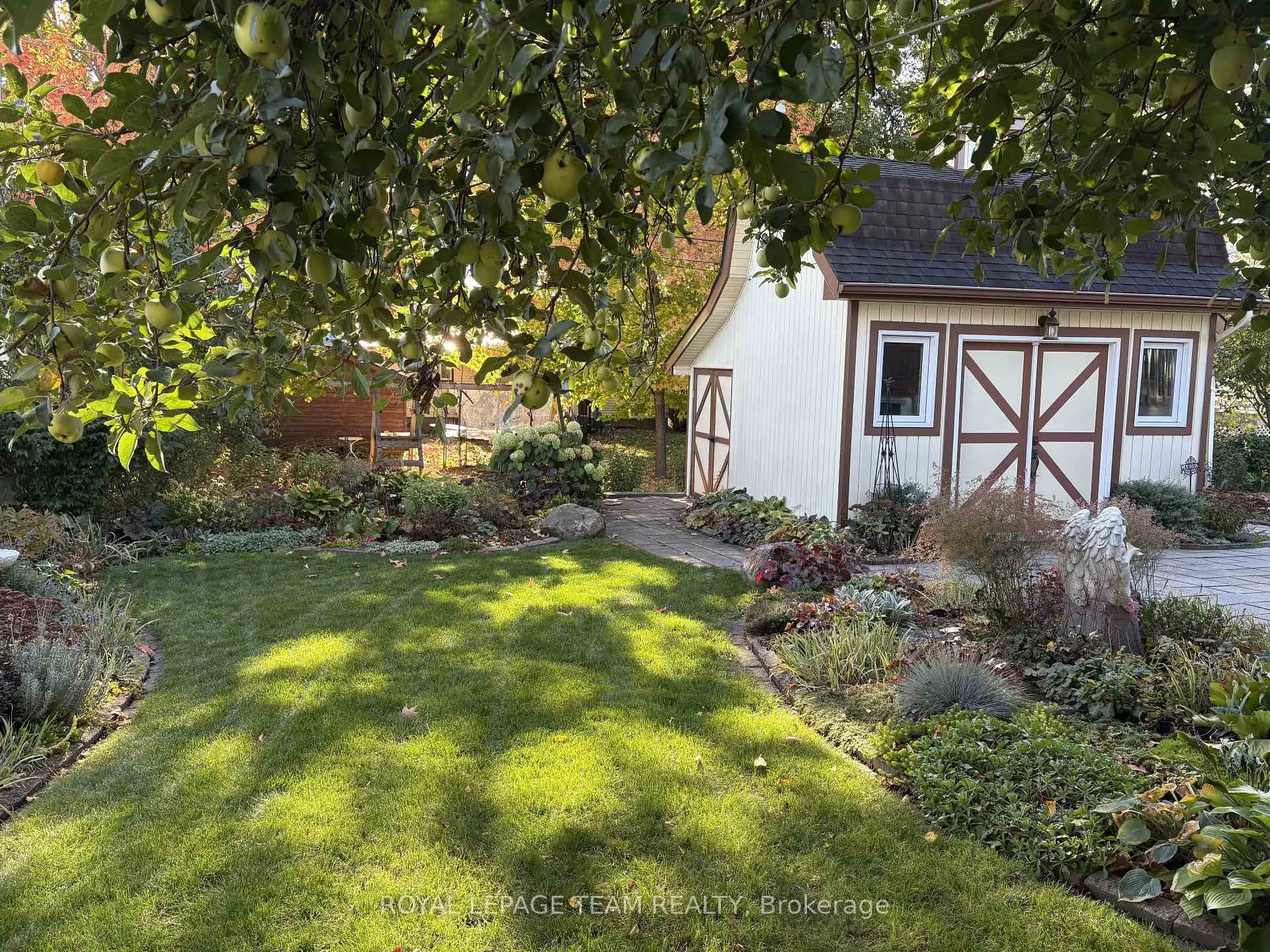 Photo 35 of 504 Clothier Street E, North Grenville, Kemptville — HOMEH