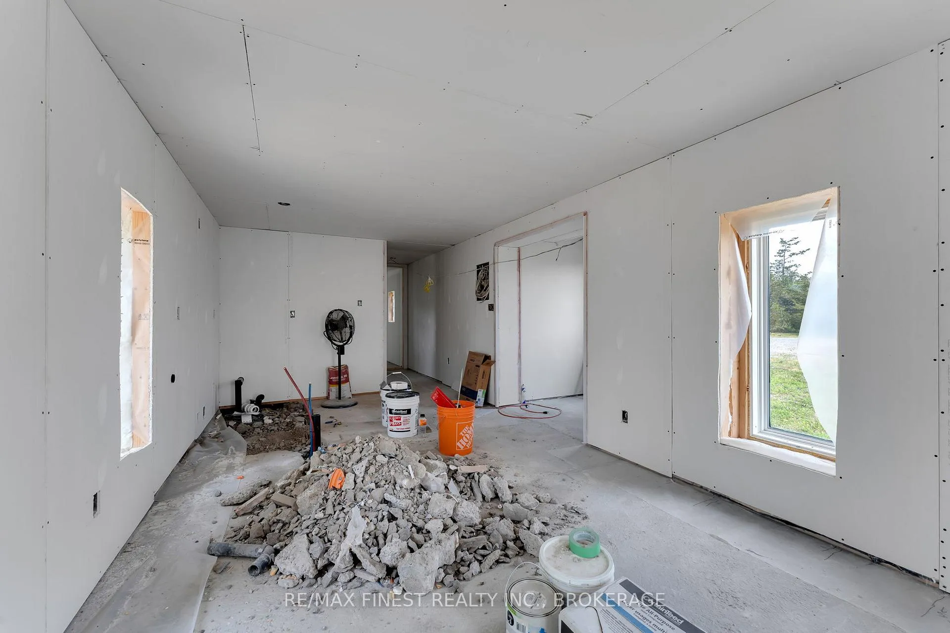 Photo 17 of 780 Wing Road, Loyalist, Lennox and Addington - South — HOMEH